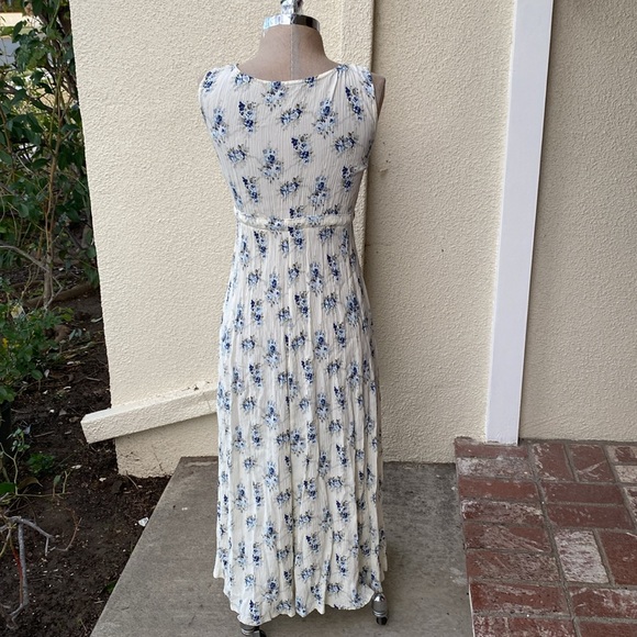 Made In Italy vintage midi floral dress that I got in Florence in the 80’s - Picture 8 of 12